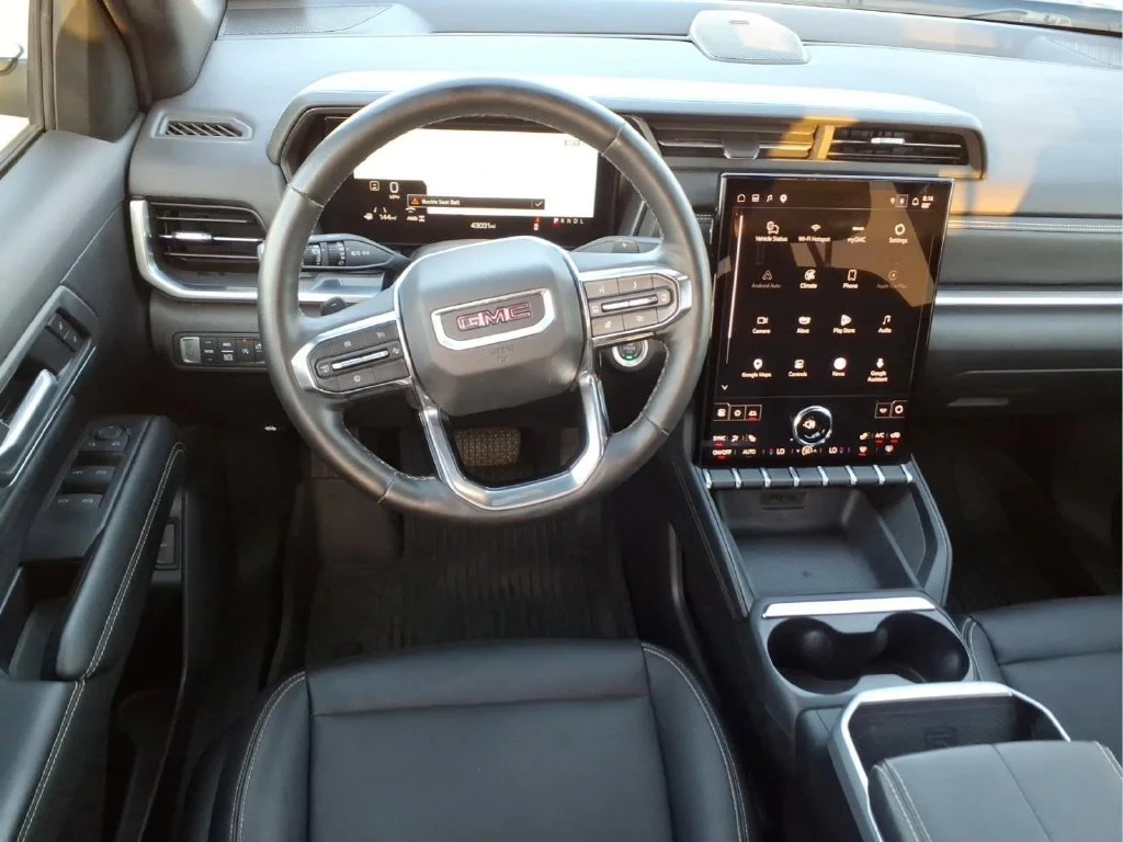 Used 2025 Blue GMC Elevation image 18