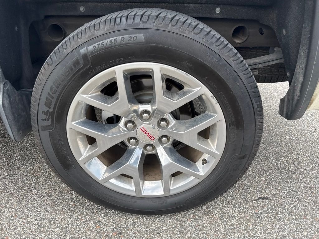 Used 2015 White GMC SLT image 6