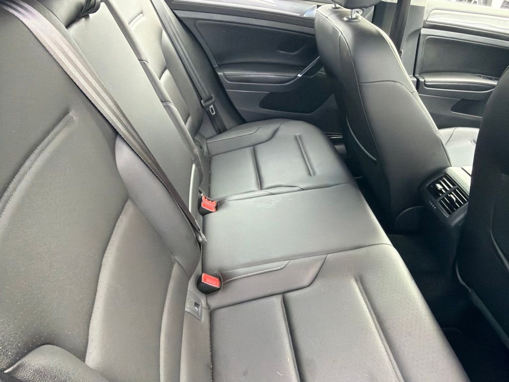 Used 2017 Blue Volkswagen TSI SE image 7