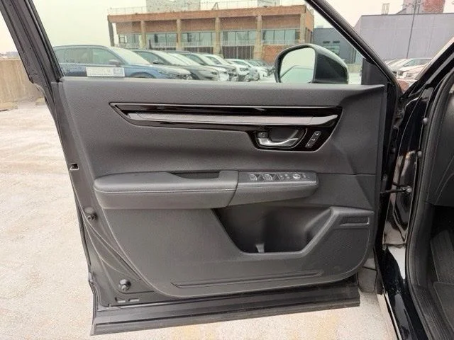 Used 2024  Honda EX-L image 11