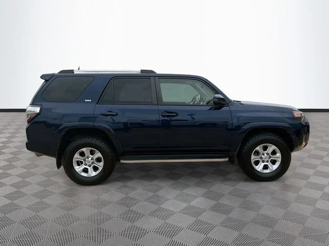 Certified Used 2022 Nautical Blue Metallic Toyota SR5 image 8