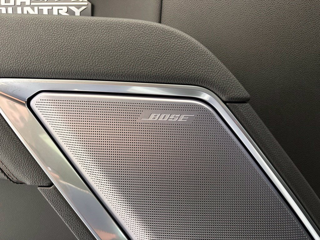 New 2026 Polar White Tricoat Chevrolet High Country image 32