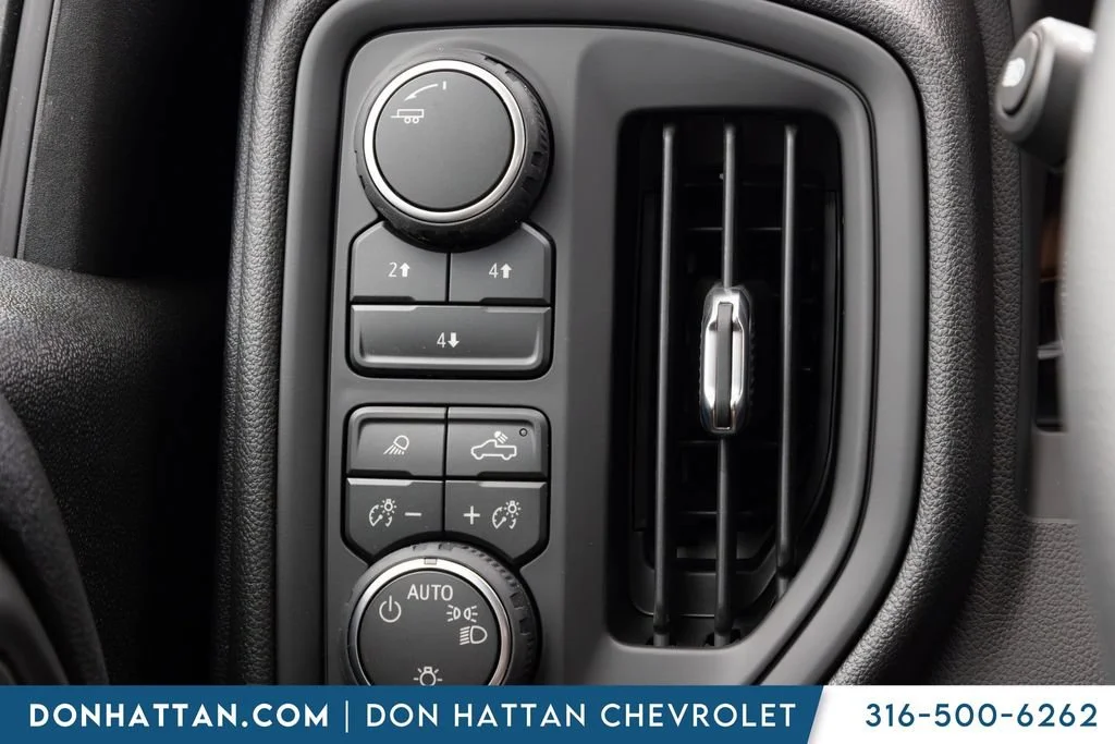 2026 Chevrolet Silverado 2500 HD Custom - Photo 11