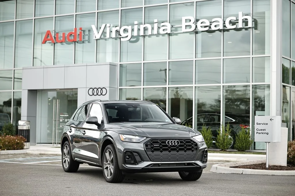 Used 2025 Tambora Gray Metallic Audi 2.0T Premium Plus image 1