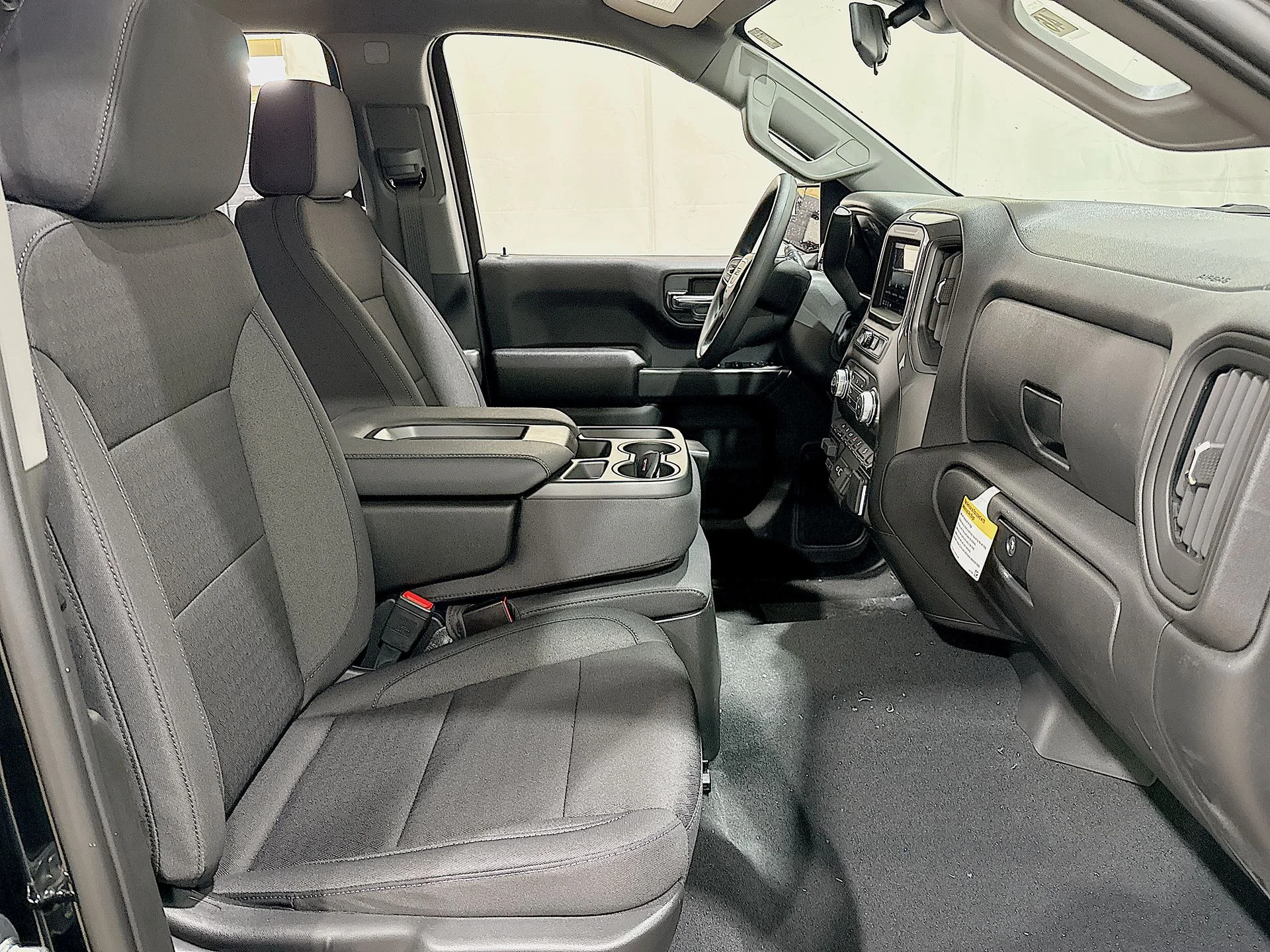 New 2026 Onyx Black GMC Pro image 25