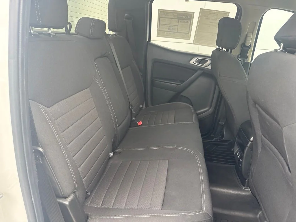 Certified Used 2019 Oxford White Ford XLT image 28