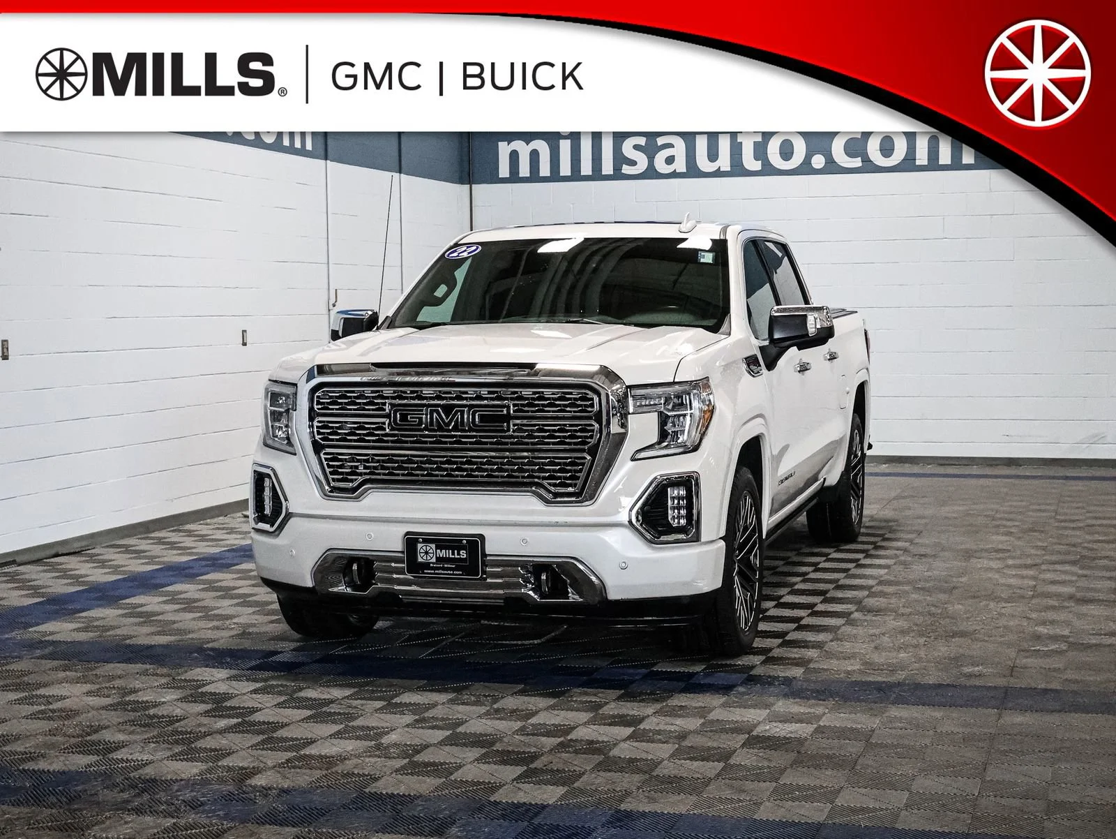 2022 GMC Sierra Denali 4WD Crew Cab Standard Box's photo