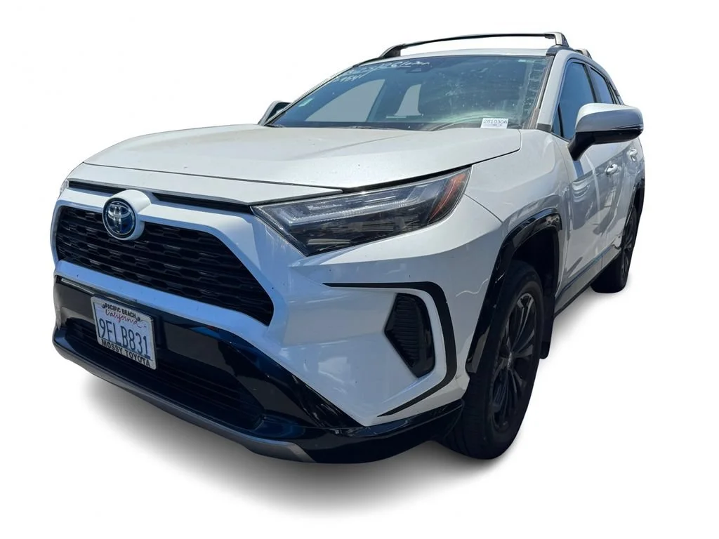 Used 2023  Toyota Hybrid SE image 11