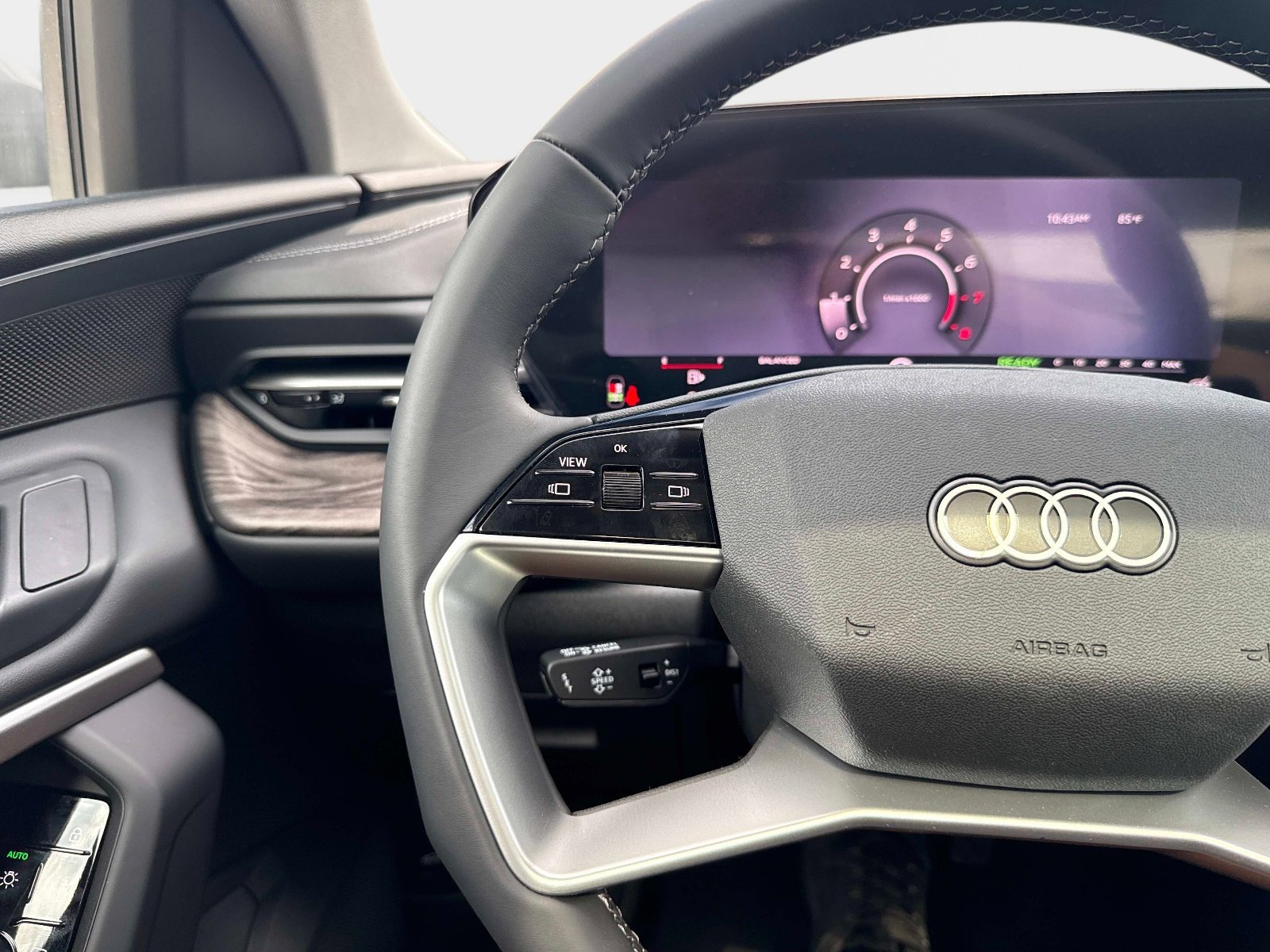 New 2026 Daytona Gray Pearl Effect Audi Premium image 27