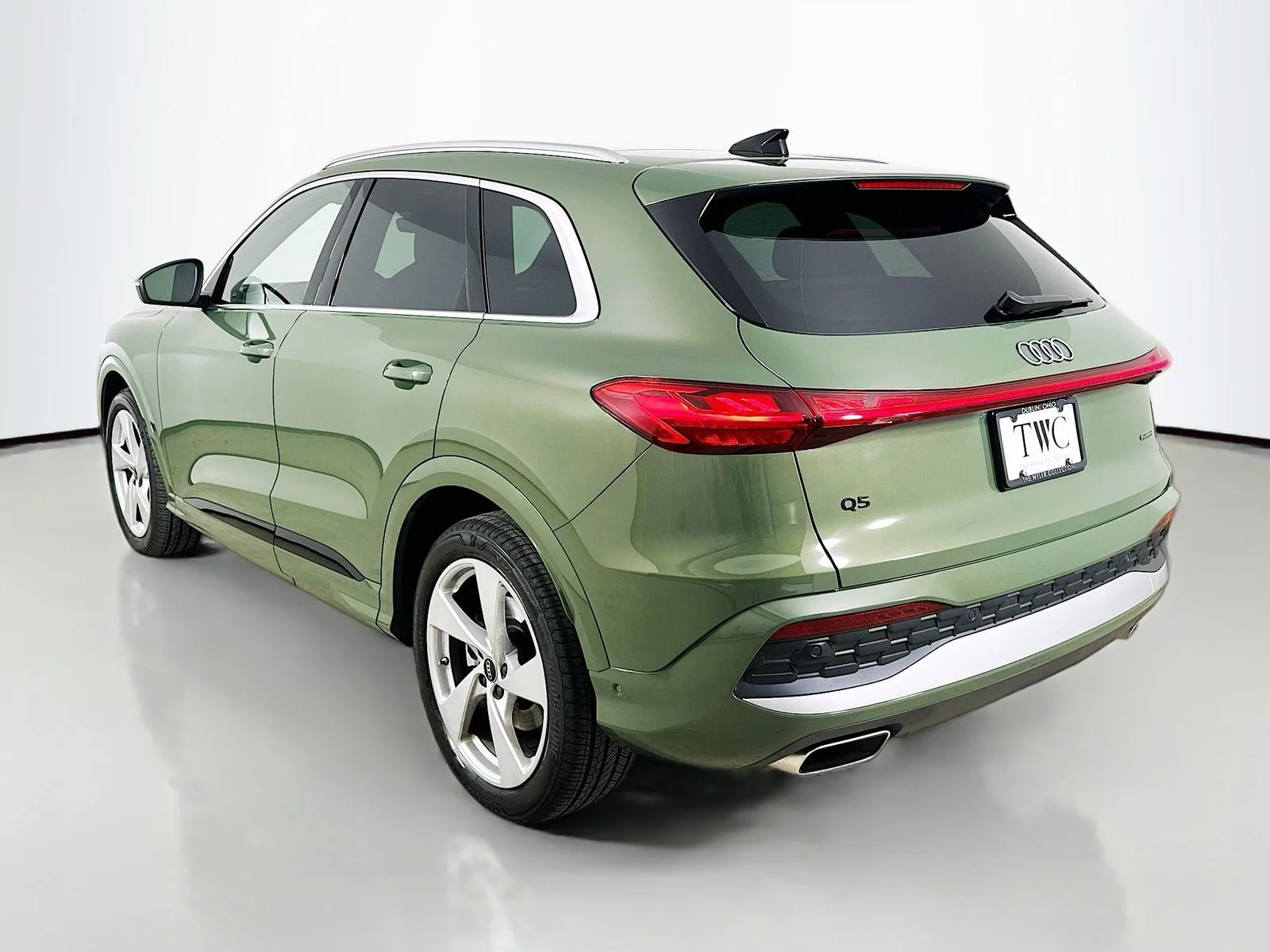 Used 2025  Audi  image 7