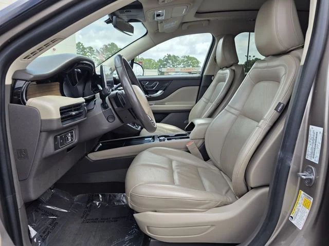 Used 2021 Mocha Lincoln Reserve image 12
