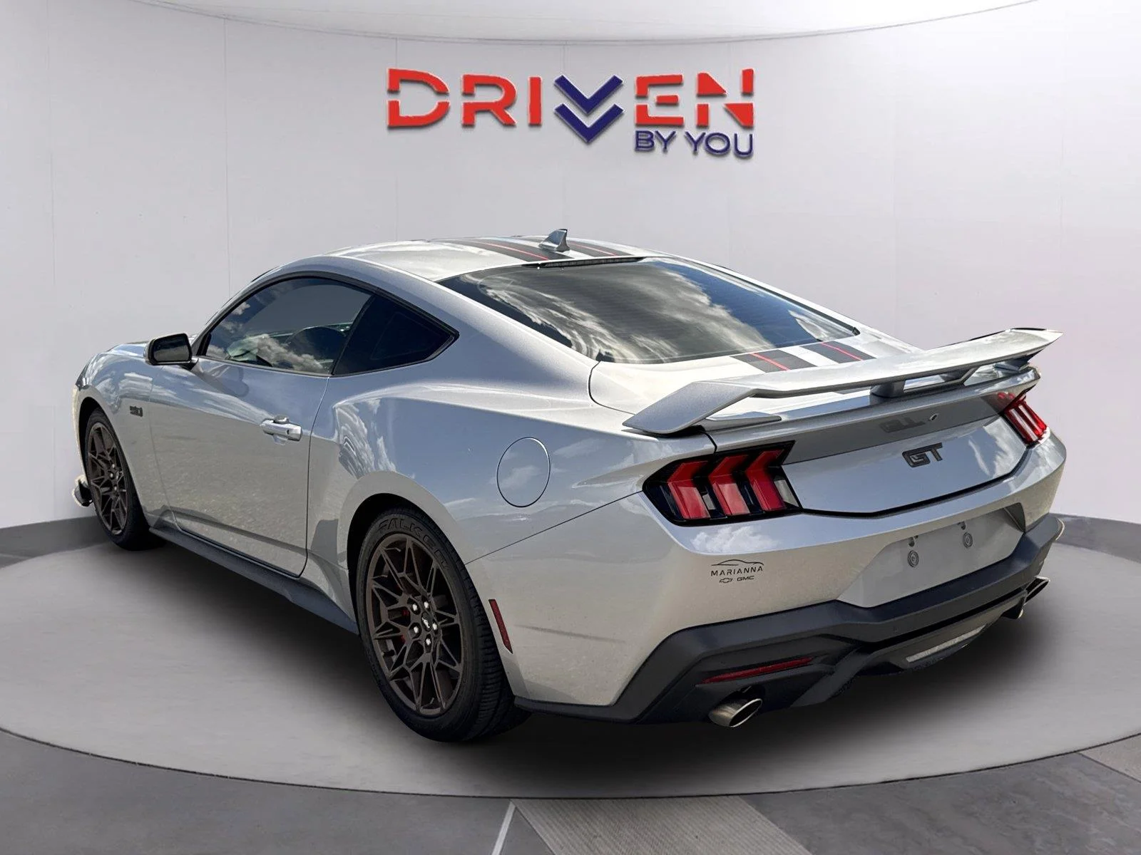 Used 2024 Iconic Silver Ford GT Premium image 6