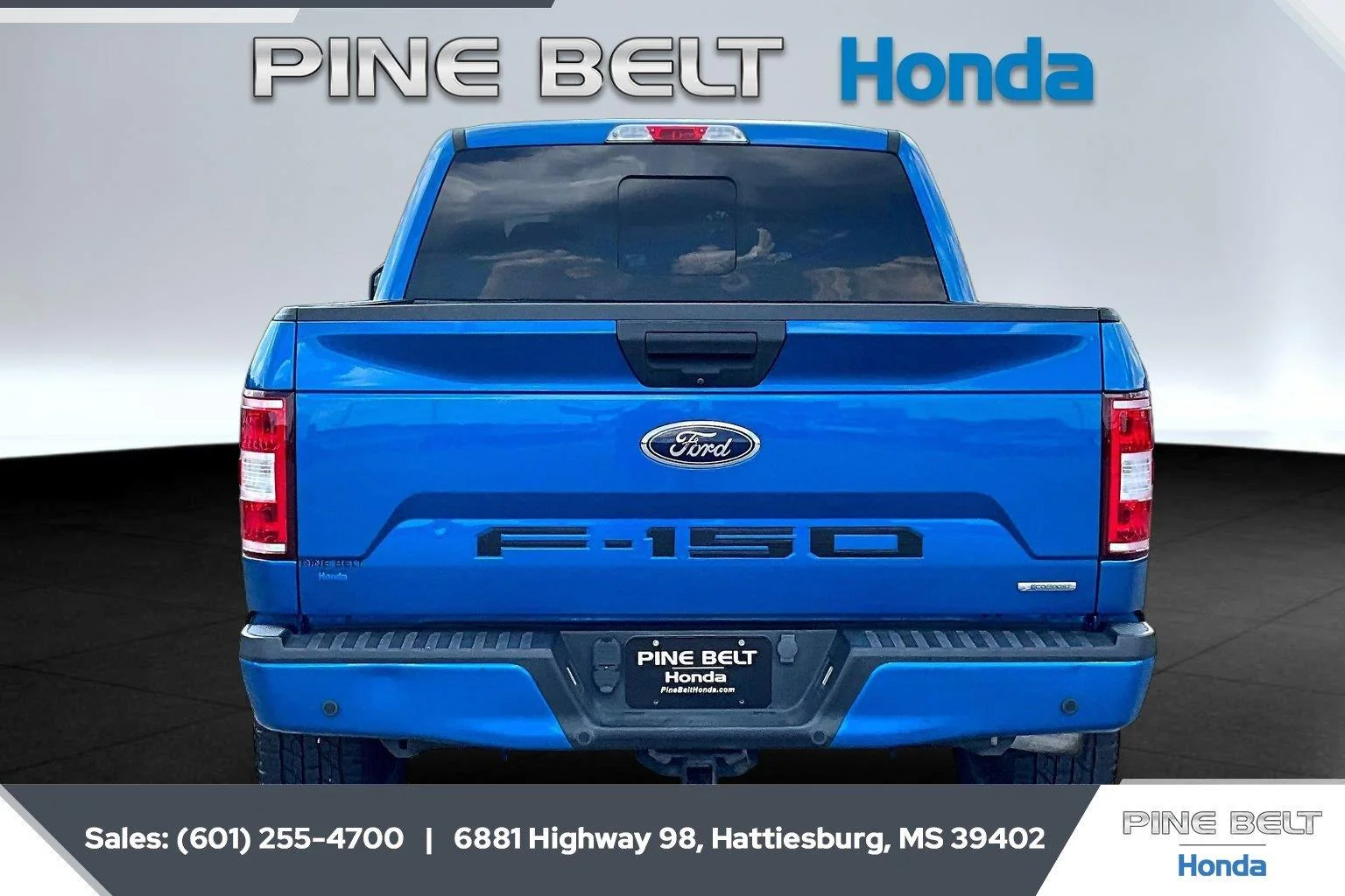 Used 2019 Velocity Blue Ford XLT image 4
