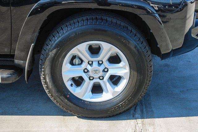 2023 Toyota 4Runner SR5 Premium - Photo 10