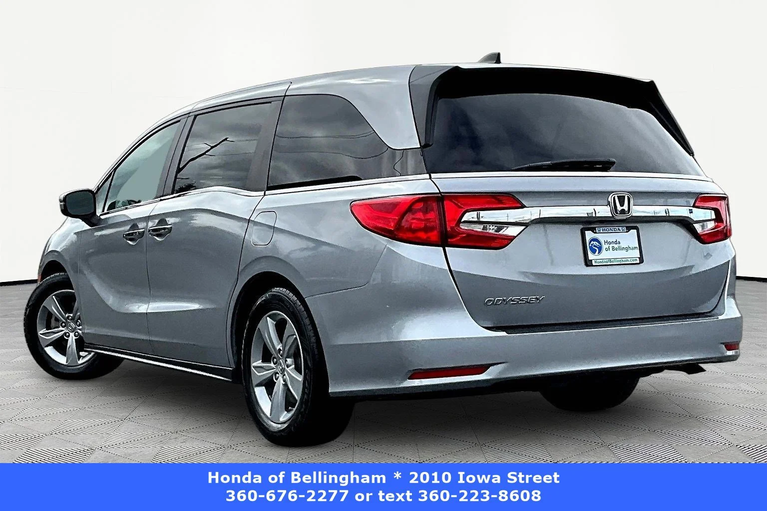 Used 2018 Lunar Silver Metallic Honda EX-L image 4