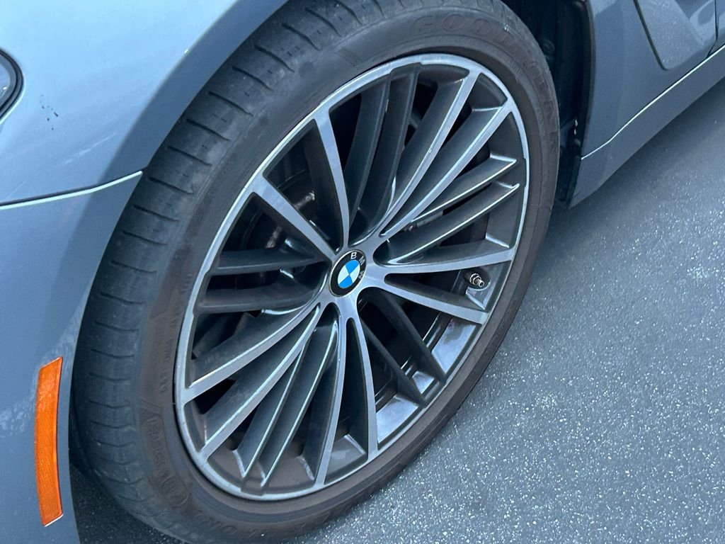 Certified Used 2023 Skyscraper Grey Metallic BMW 540i image 3