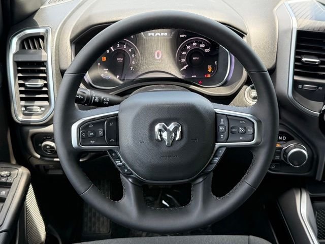 New 2026 Diamond Black Crystal Pearl-Coat Exterior Paint RAM BIG HORN image 16