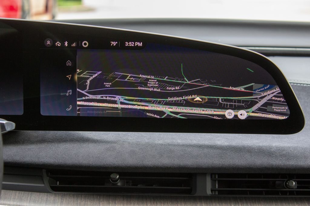 Used 2022 Gray Lucid Grand Touring image 17