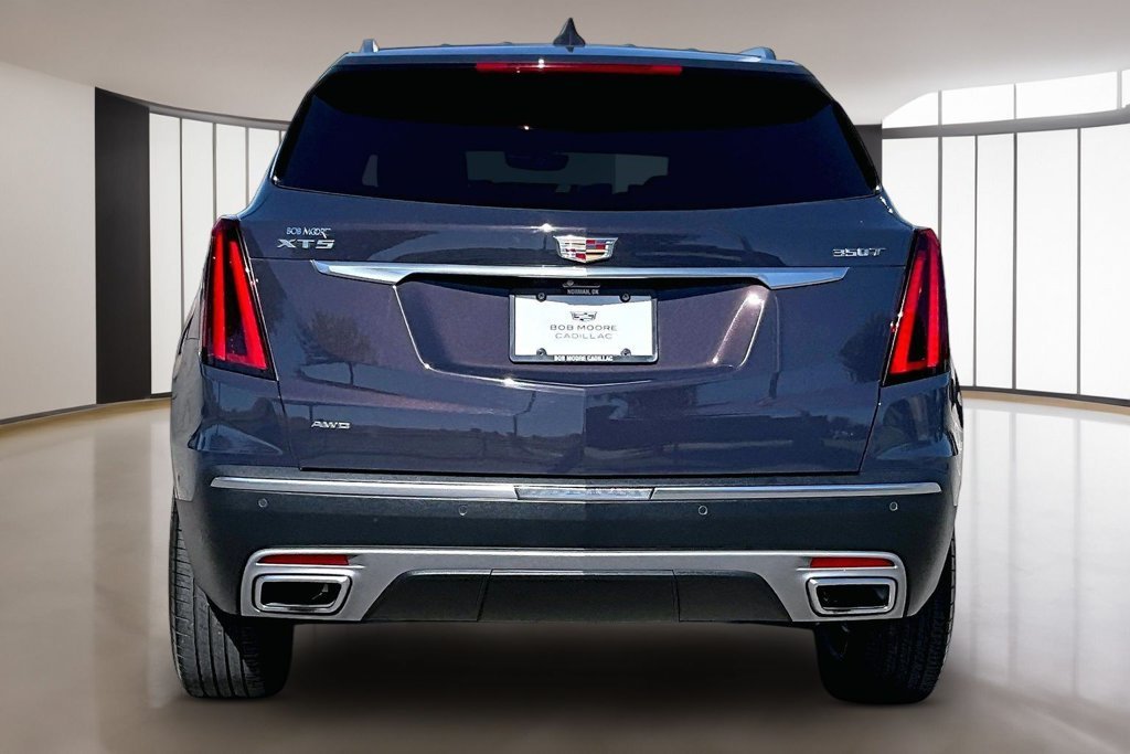 Used 2025 Black Cadillac Premium Luxury image 4