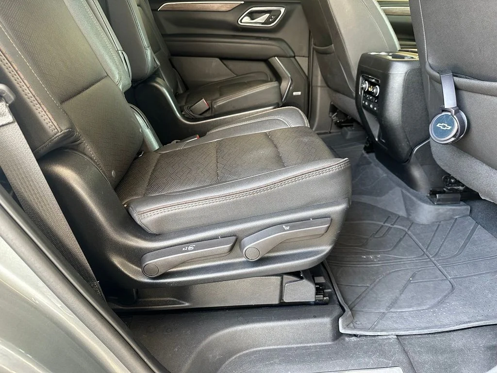 Used 2023 Gray Chevrolet High Country image 40