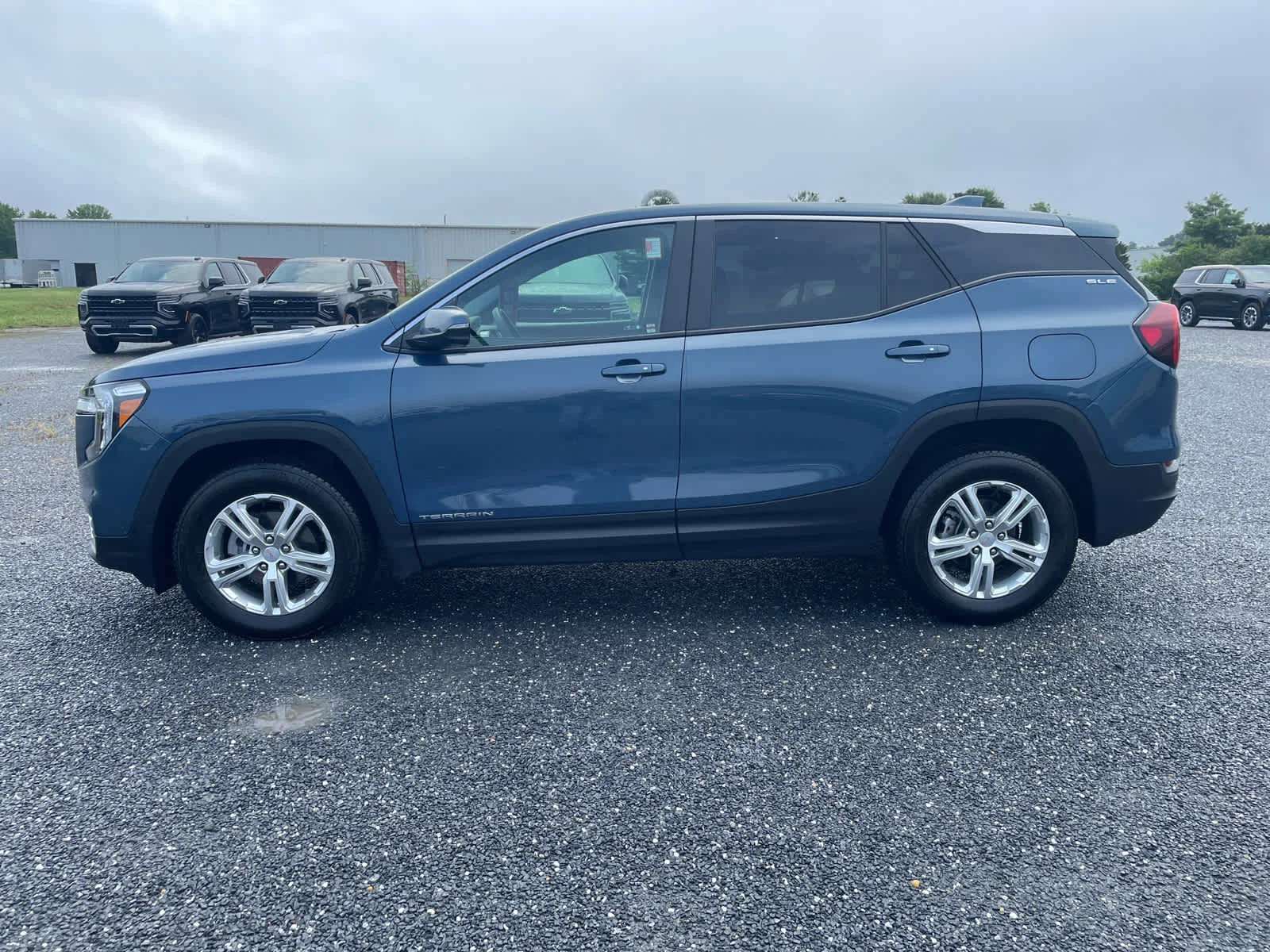 Certified Used 2024 Downpour Metallic GMC SLE image 2