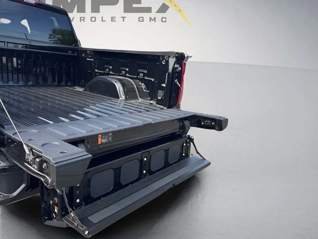 Used 2026 Black Chevrolet Custom image 28