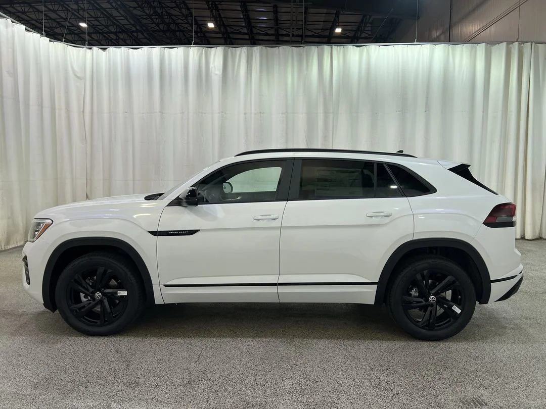 2026 Volkswagen Atlas Cross Sport SEL R-LINE - Photo 6