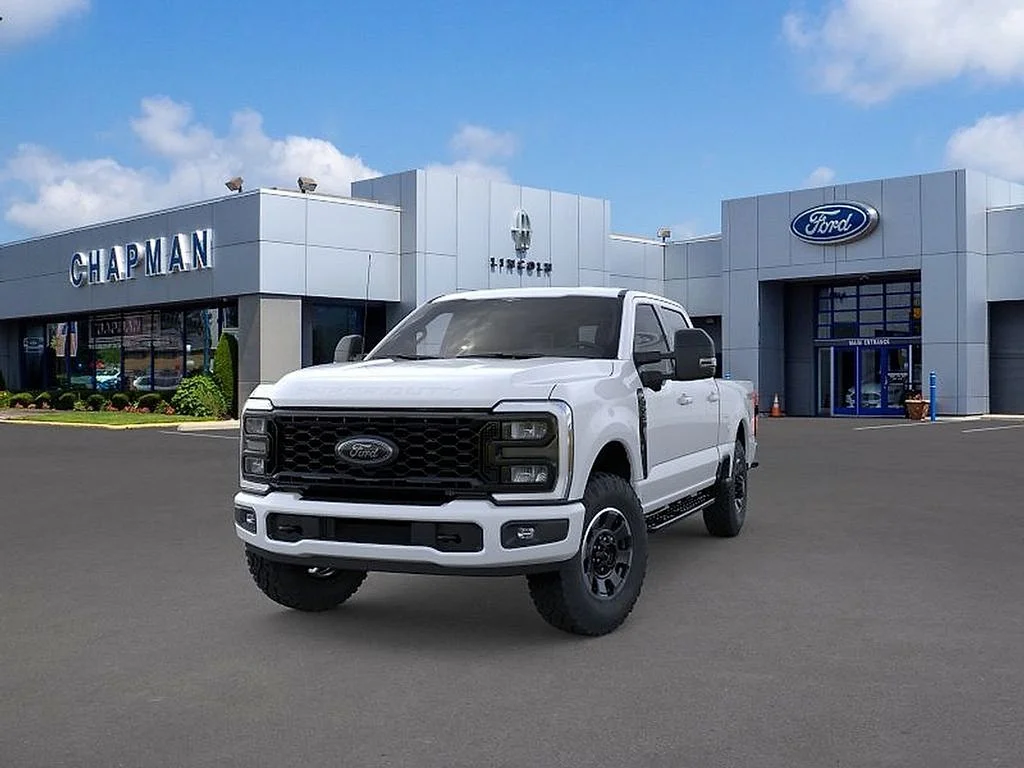 New 2026 Oxford White Ford F-250® XLT image 2