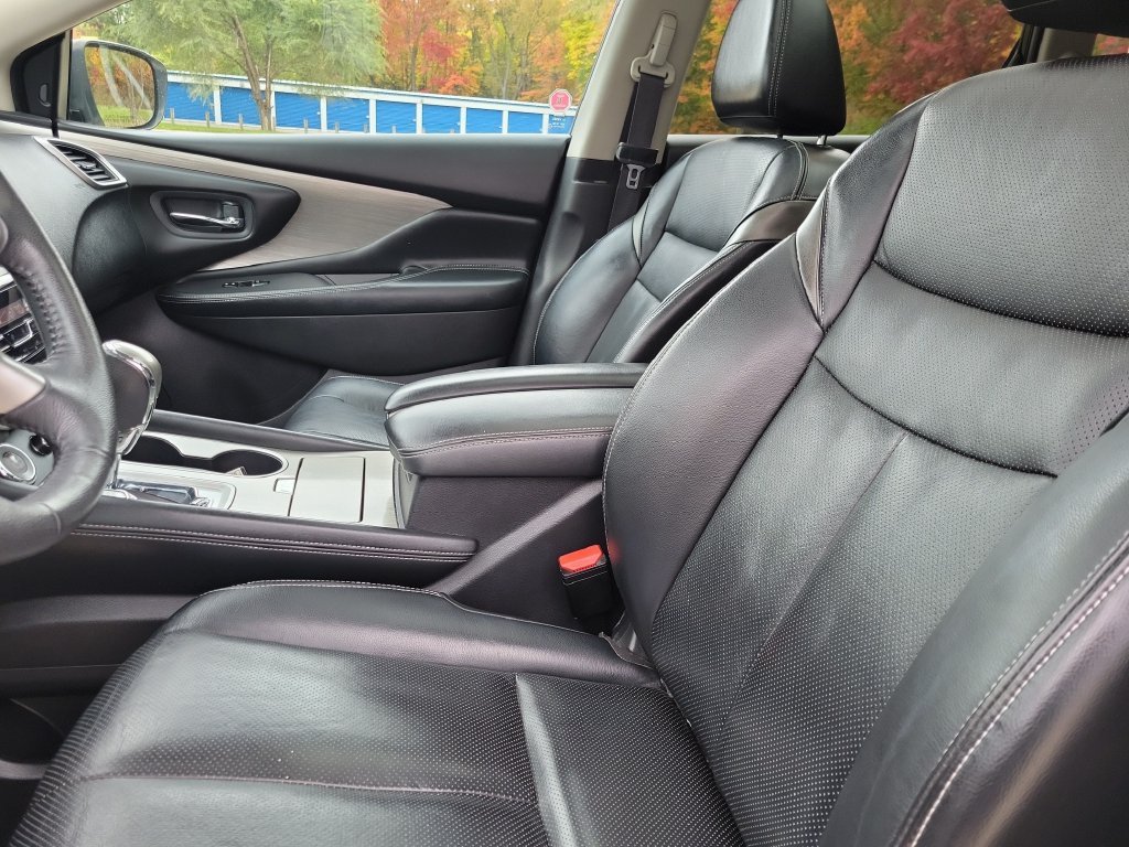 Used 2016 White Nissan S image 20