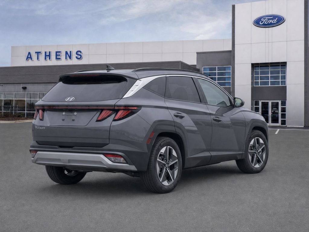 Used 2025 Hampton Gray Hyundai SEL image 3