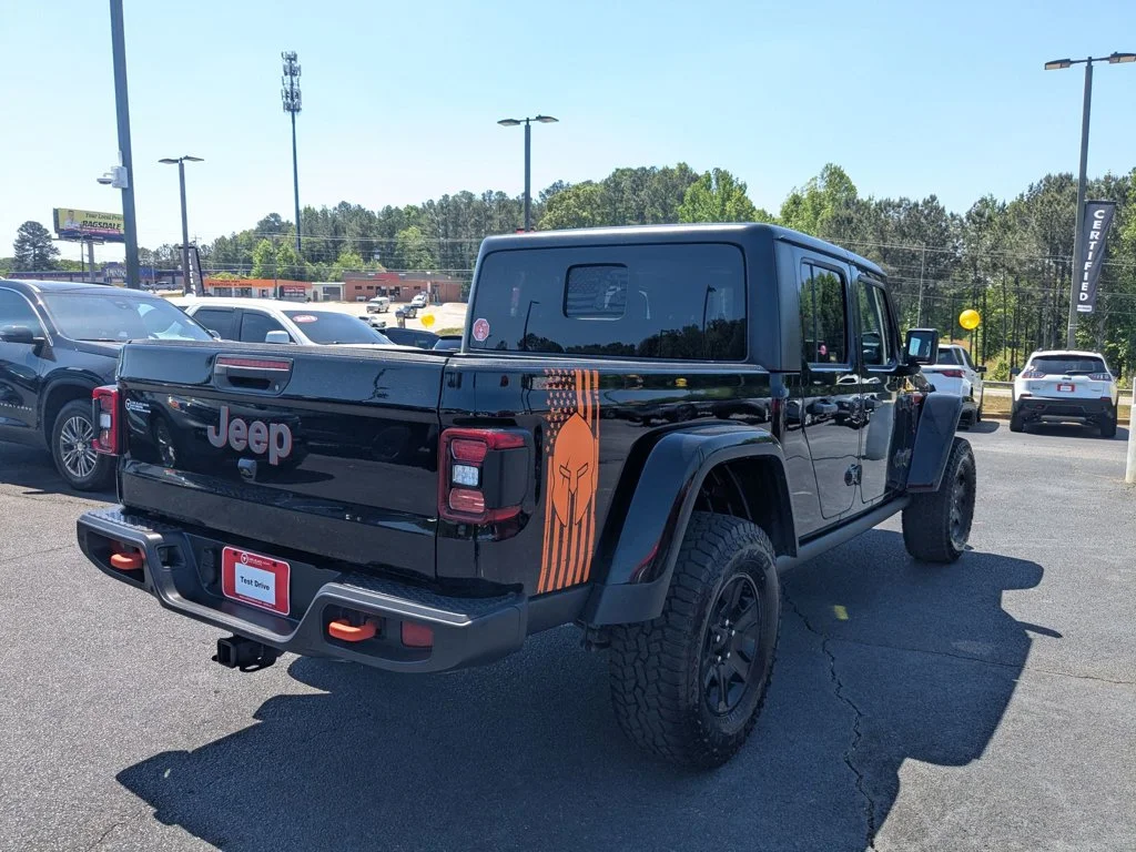 Used 2020 Black Clearcoat Jeep Mojave image 5