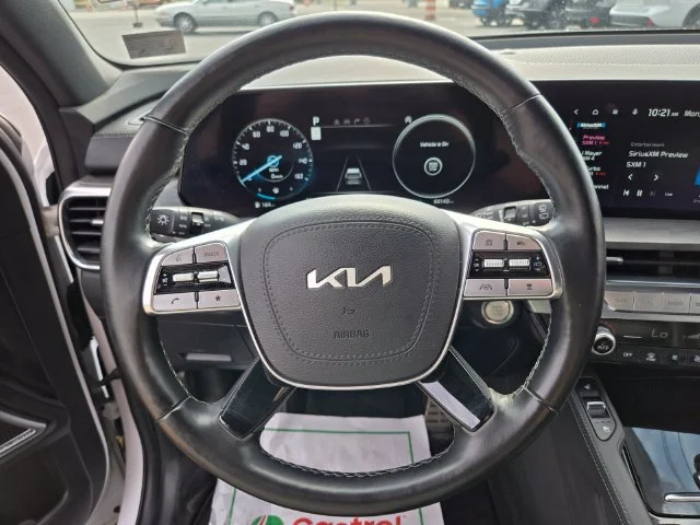Used 2023 White Kia SX-Prestige image 31