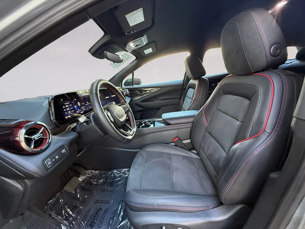 Used 2024 Gray Chevrolet RS image 10