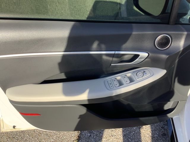 Certified Used 2025 White Hyundai SEL image 11