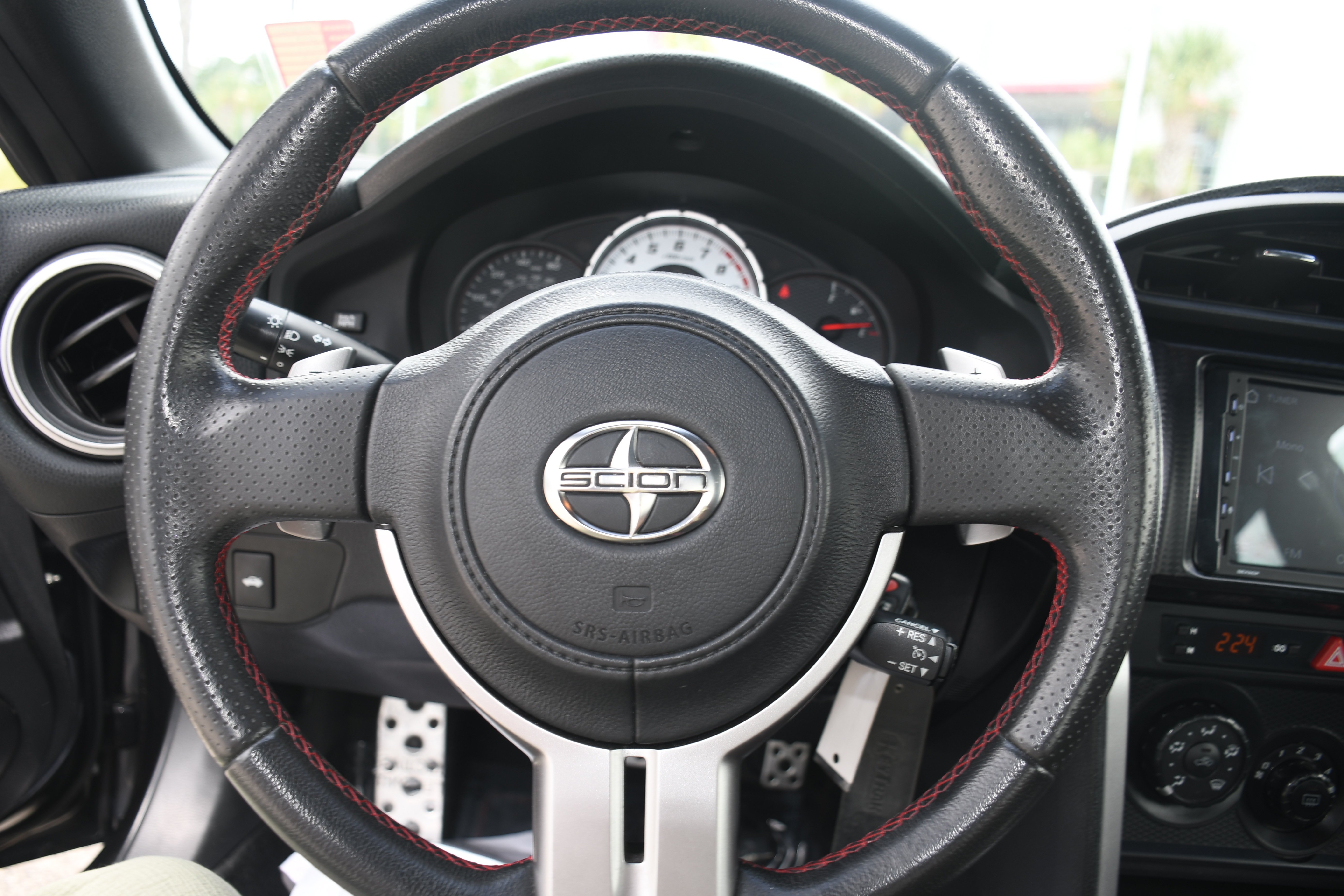 Used 2013 Gray Scion Base image 12