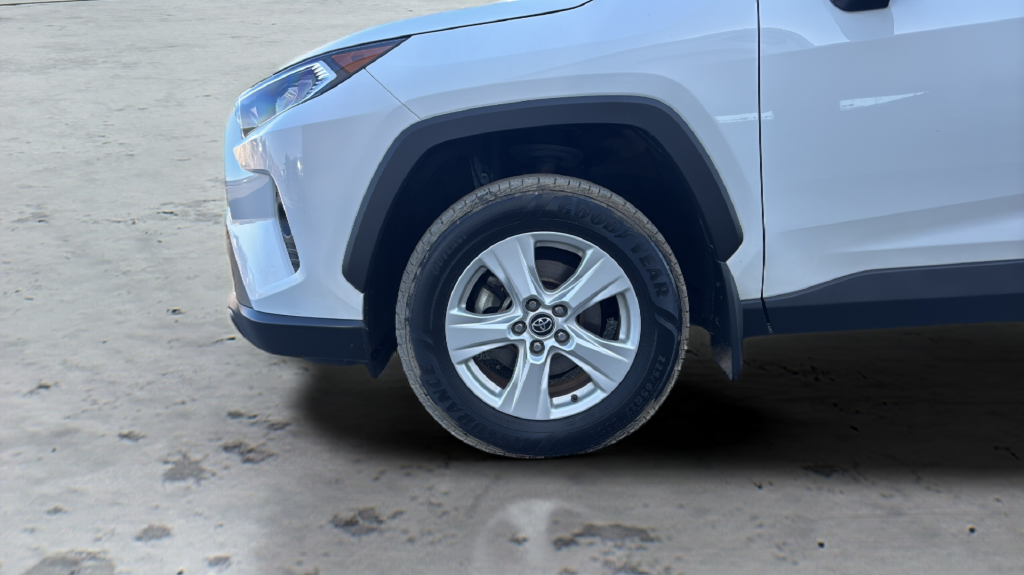 Certified Used 2021 White Toyota XLE image 41