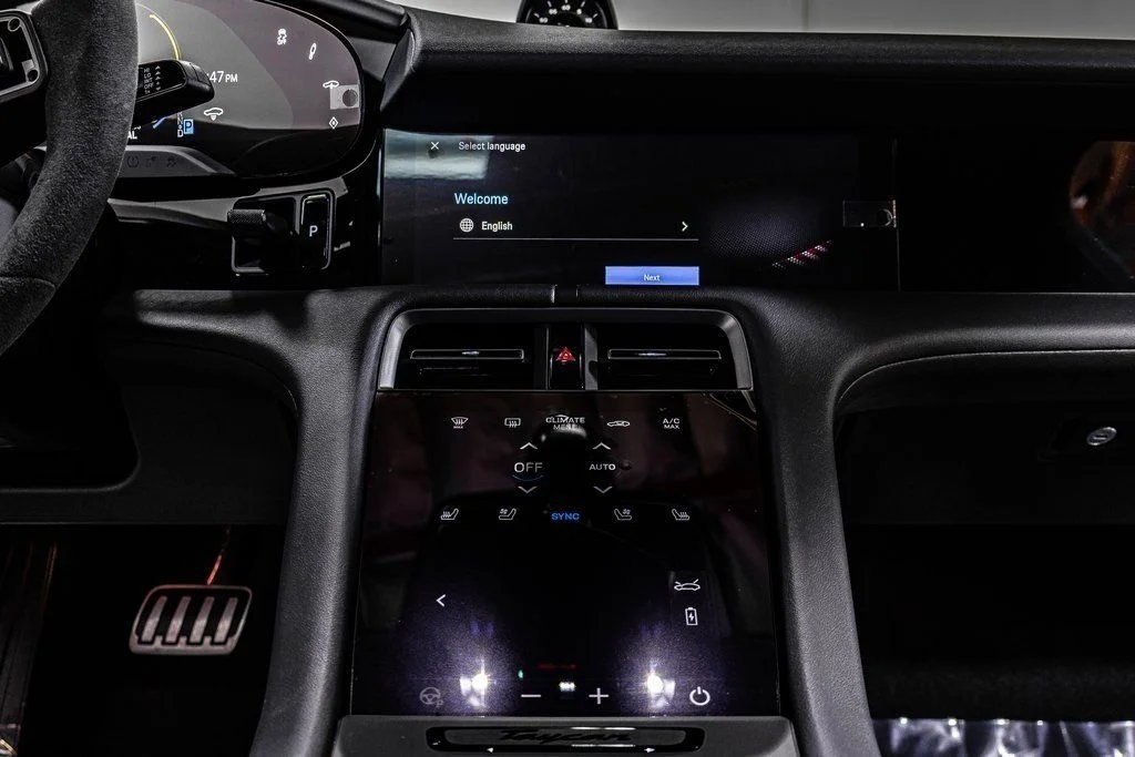 2025 Porsche Taycan S - Photo 15