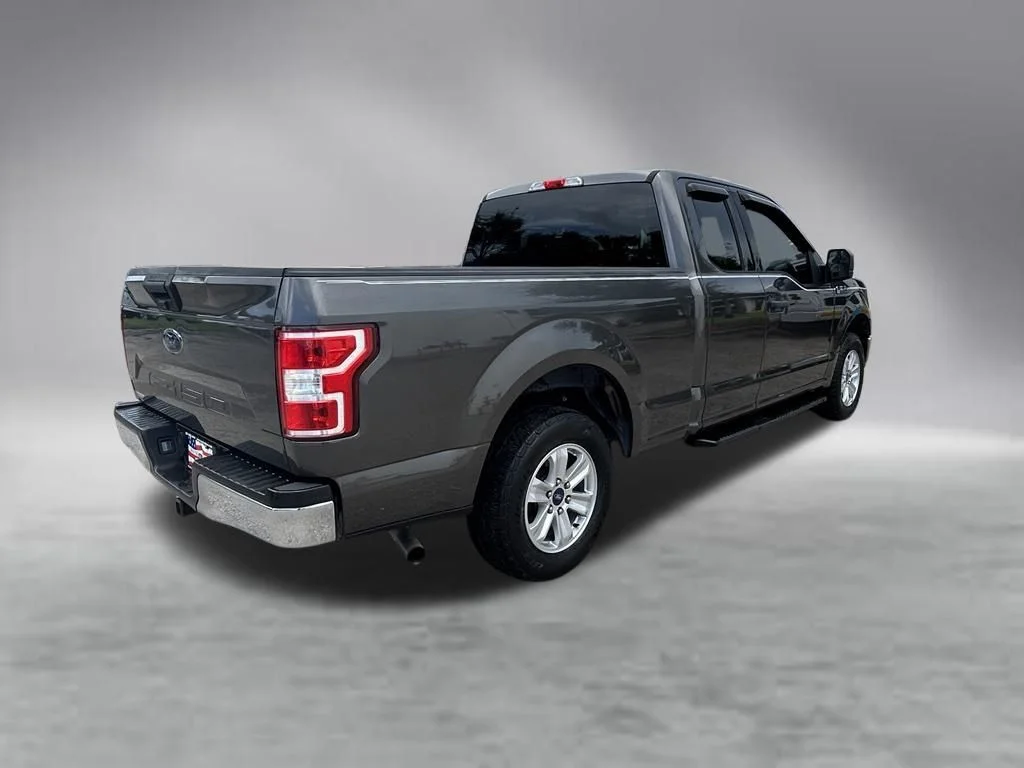 Used 2018 Magnetic Ford XLT image 4