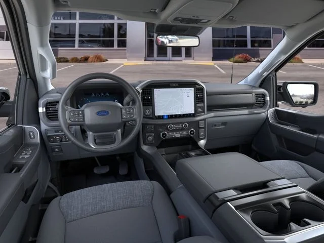 New 2026 Oxford White Ford XLT image 9