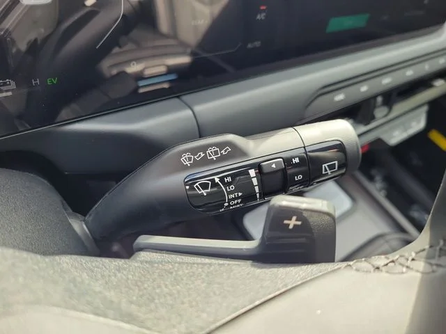 New 2027 Wolf Gray Kia X-LINE SX image 26