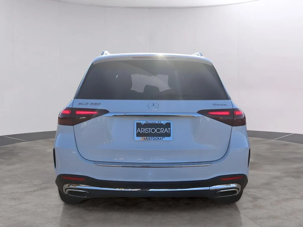 New 2026 MANUFAKTUR Moonlight White Metallic Mercedes-Benz GLE 350 image 6
