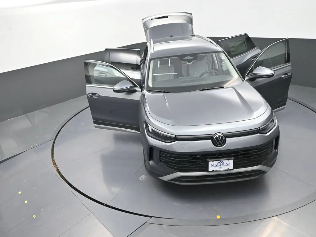 Used 2026  Volkswagen S image 30