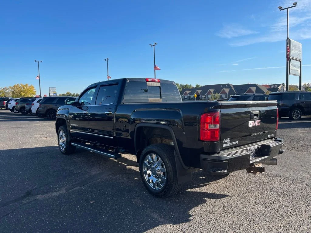 Used 2016 Black GMC Denali image 8