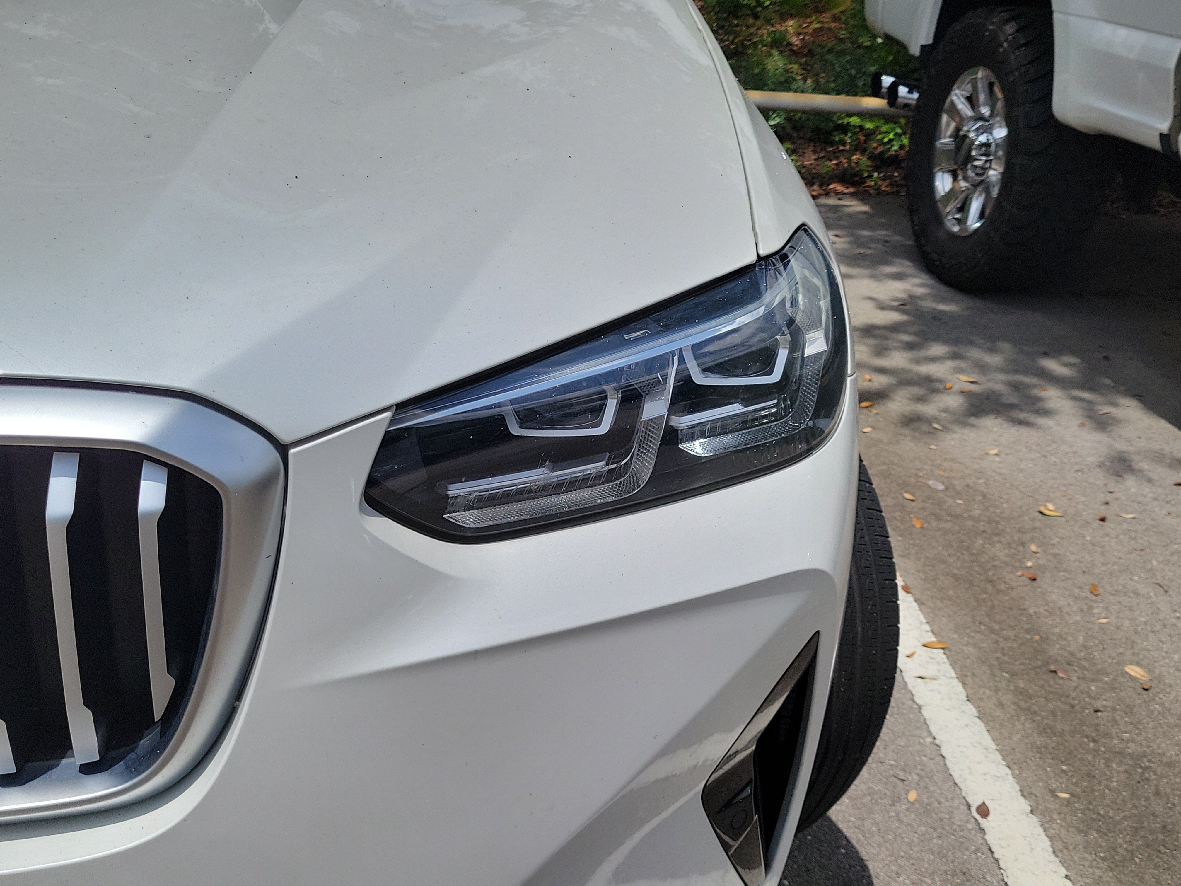 Certified Used 2024 Mineral White Metallic BMW xDrive30i image 4