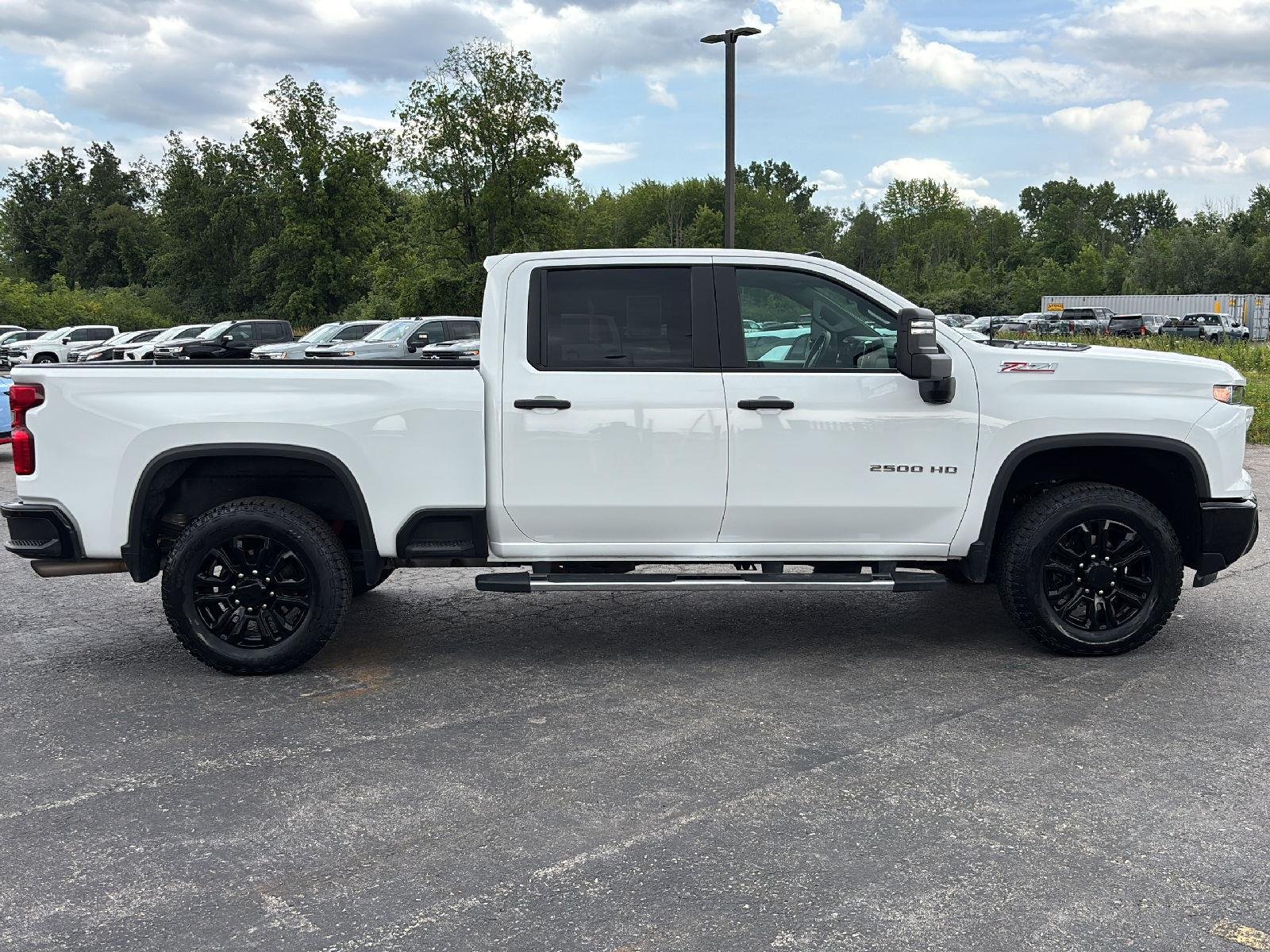 Used 2024 Summit White Chevrolet Custom image 17