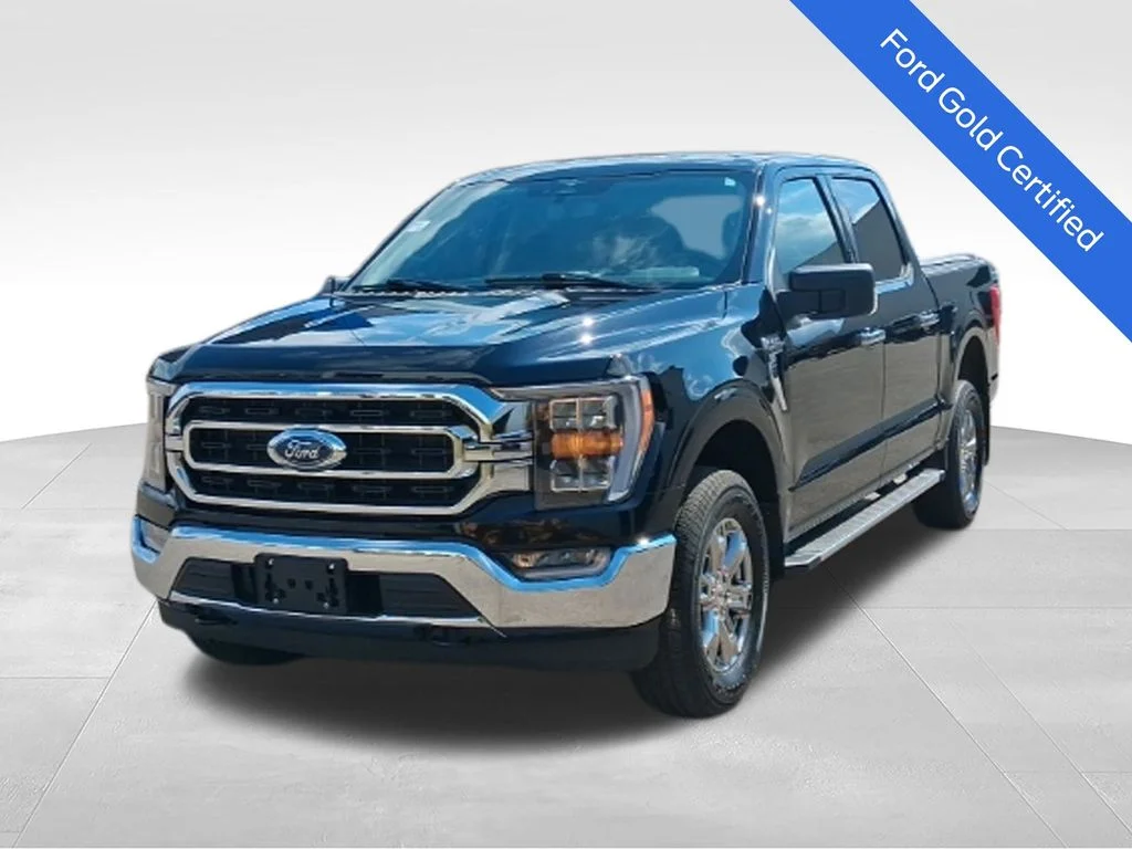 Used 2023 Black Metallic Ford XLT image 3