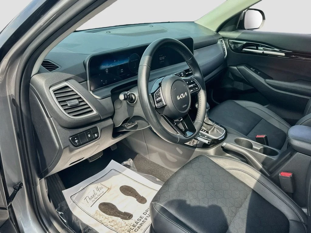 Certified Used 2024 Gray Kia EX image 9