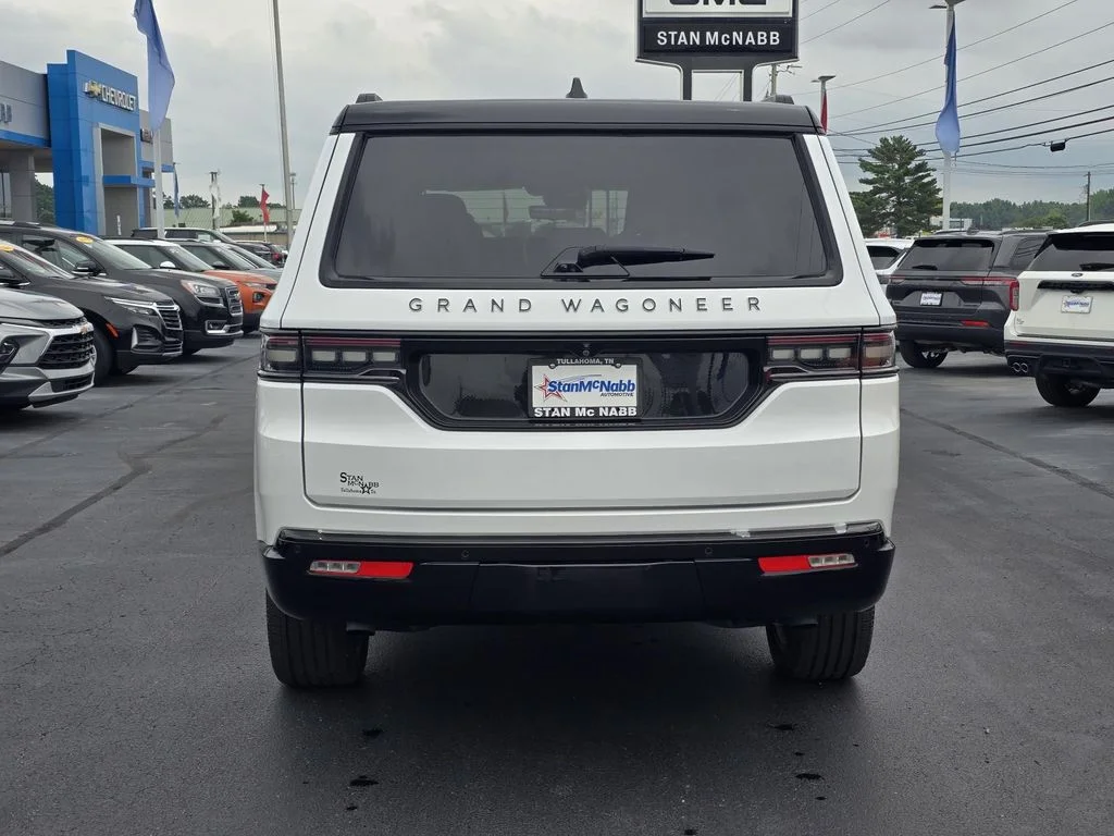 Used 2025 Bright White Clearcoat Jeep Series II Obsidian image 6