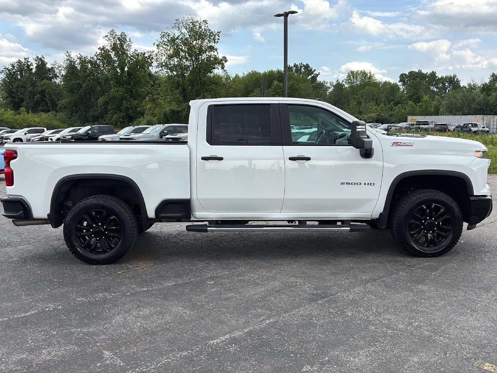 Used 2024 Summit White Chevrolet Custom image 17
