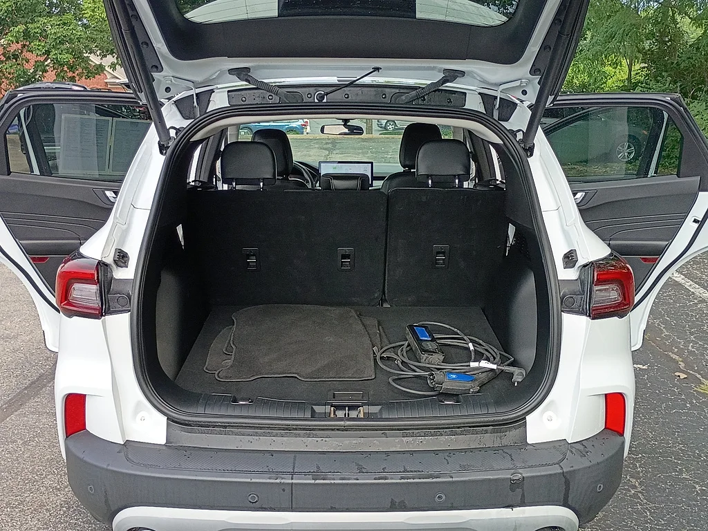 Used 2023 Oxford White Ford Base image 14